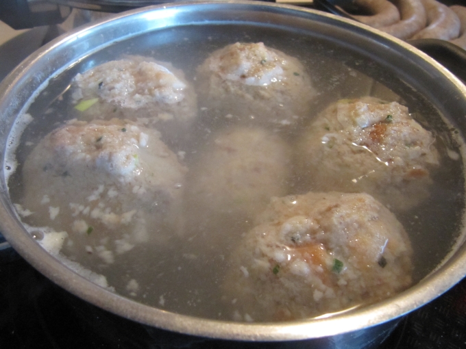 Semmelknödel bzw Weckknödel - Rezept | erddrache